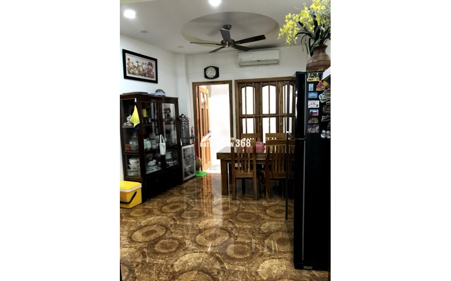 Sát Sân Bay TSN, Biệt Thự Gỗ Gò Vấp 5 Tầng Hầm 56M2, Xe Ben Ngủ Nhà, Ngang Gần 5M, Chỉ 9.8 T.ỷ